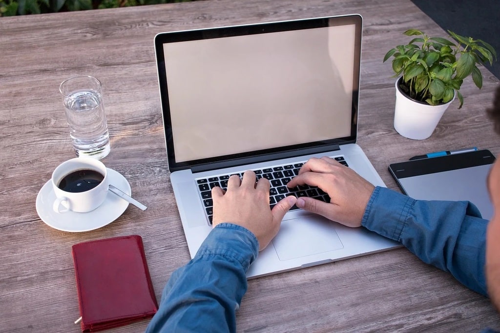 Découvrez les meilleurs logiciels de devis et facture pour charpentiers